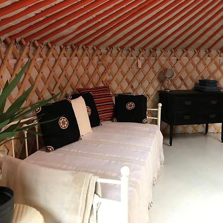 Gilfach Gower Farm Luxury Yurt With Hot Tub Hotel Ammanford Eksteriør billede