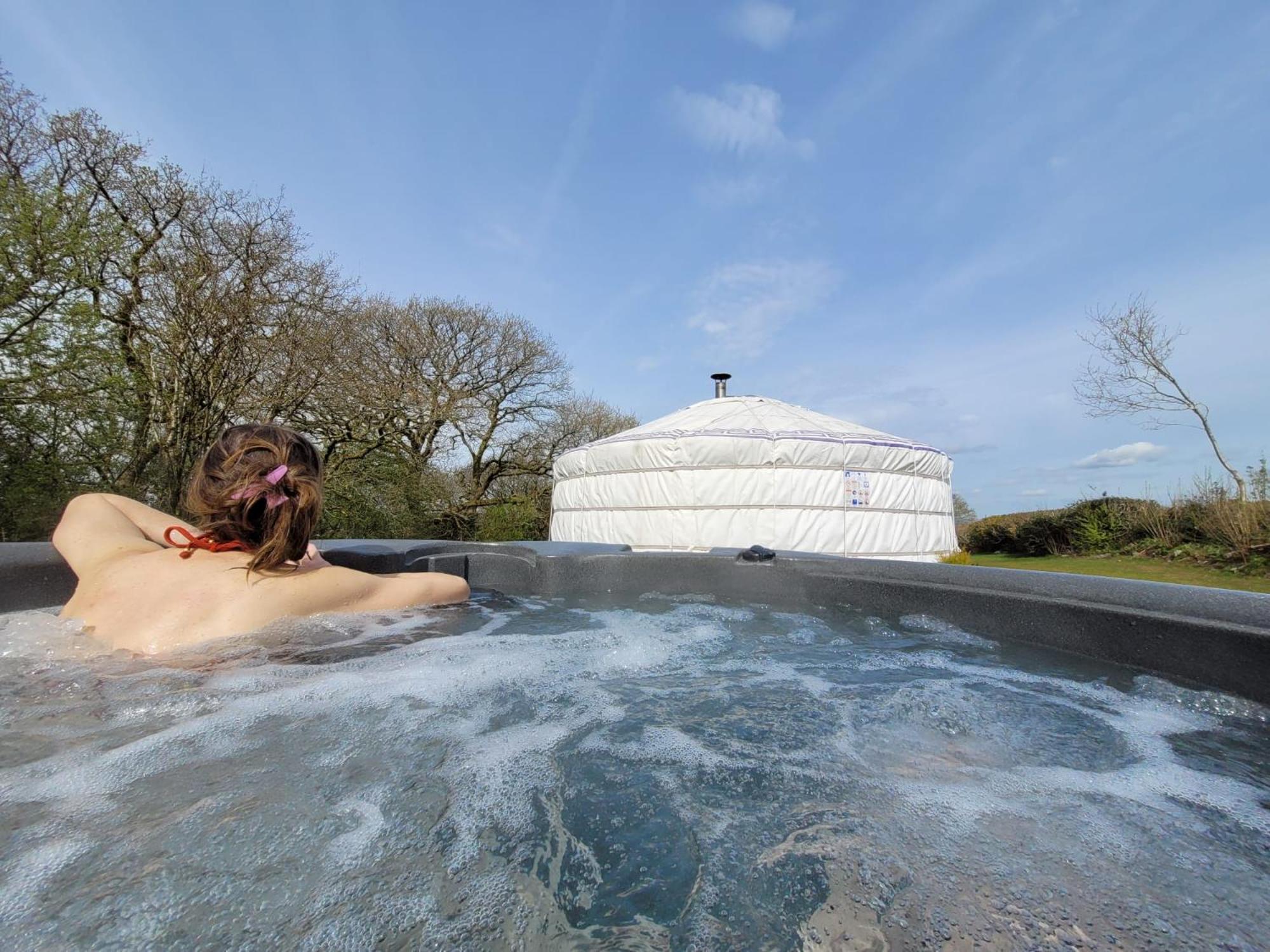 Gilfach Gower Farm Luxury Yurt With Hot Tub Hotel Ammanford Eksteriør billede