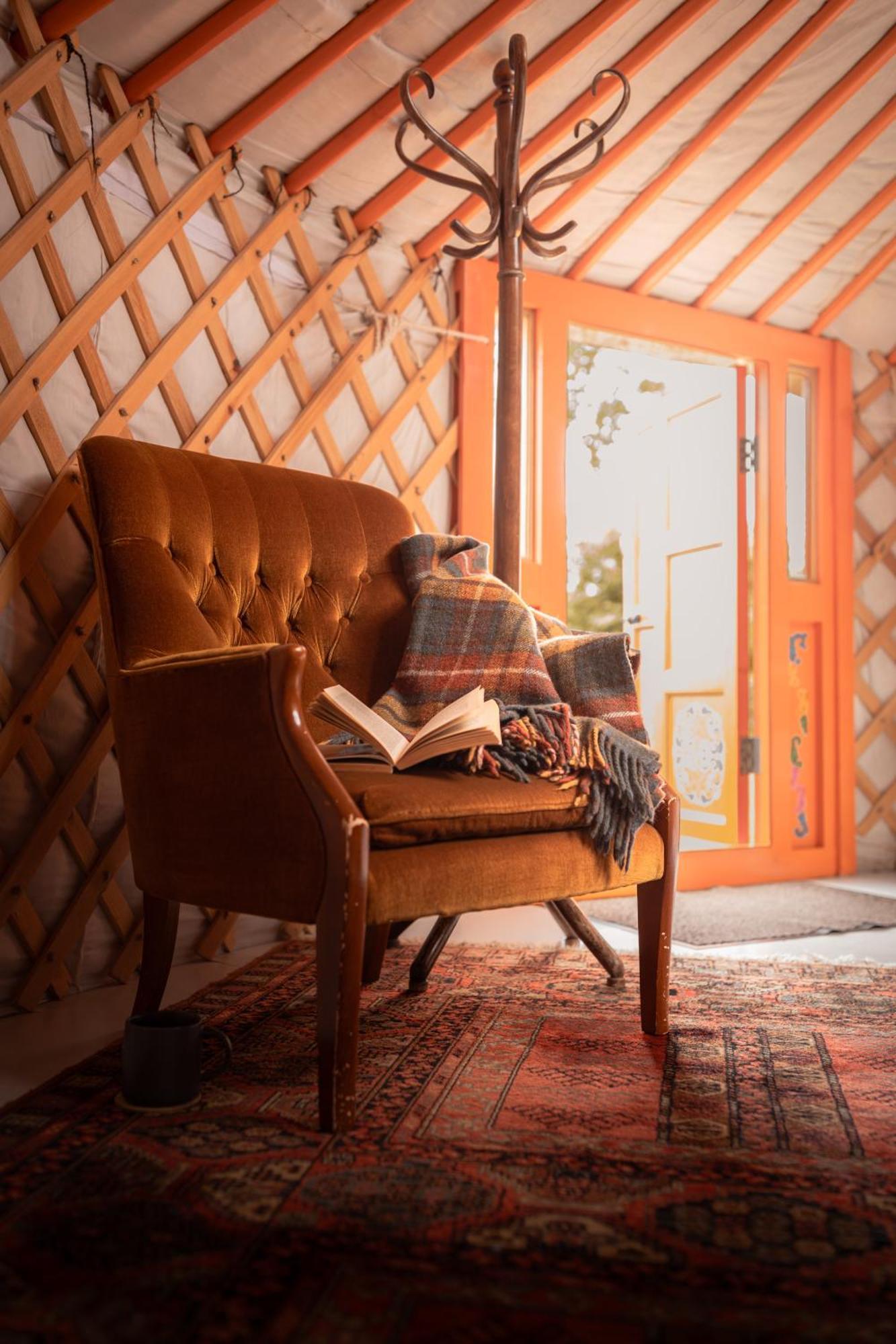 Gilfach Gower Farm Luxury Yurt With Hot Tub Hotel Ammanford Eksteriør billede